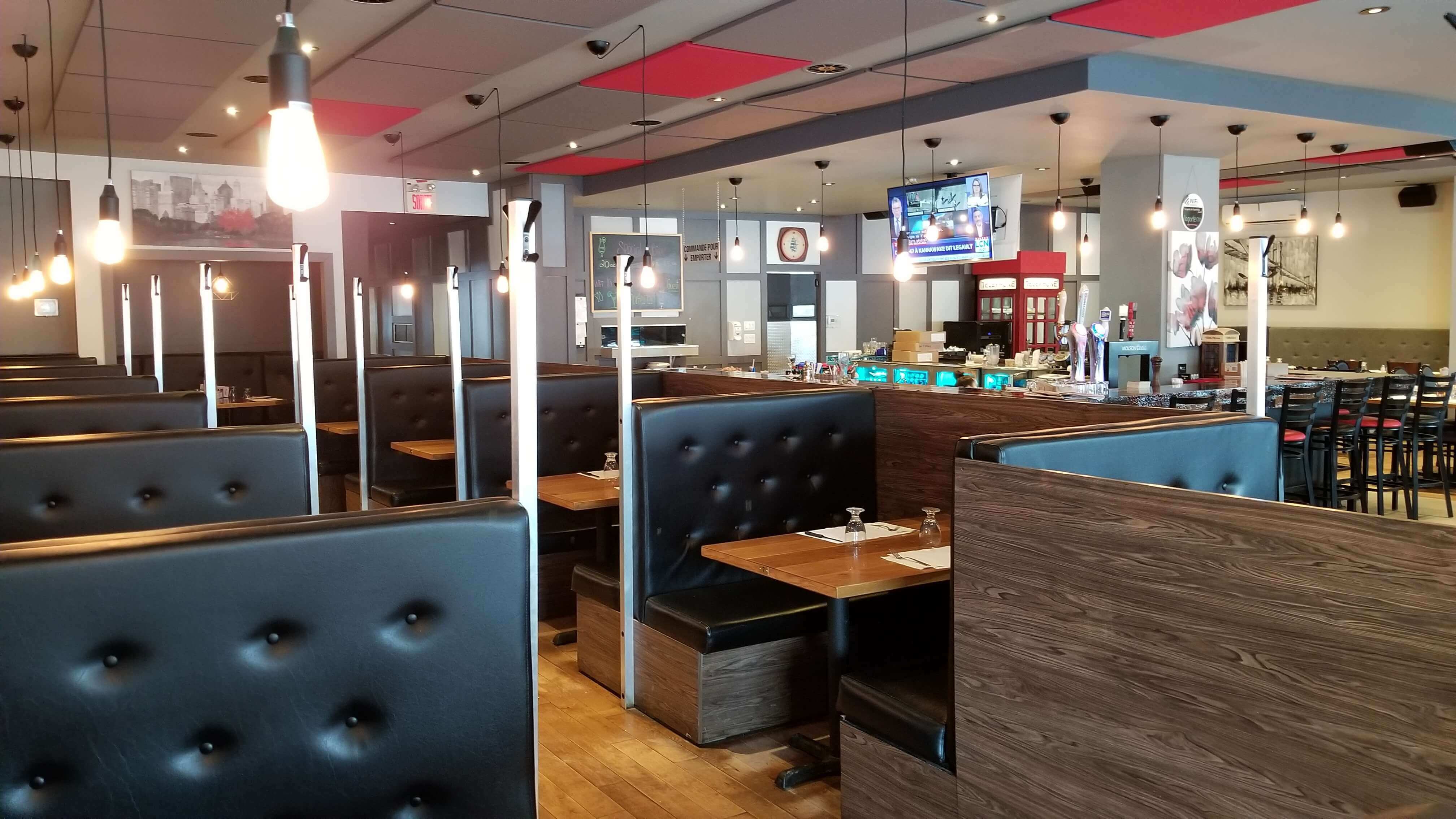 banquette-confortable-à-haut-dossier